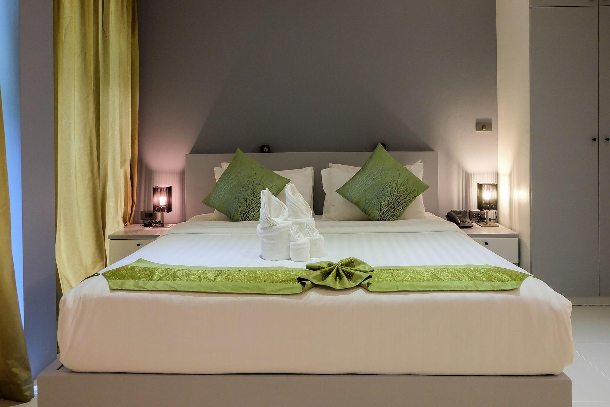 The Trees Club Resort Pantai Kamala Bagian luar foto