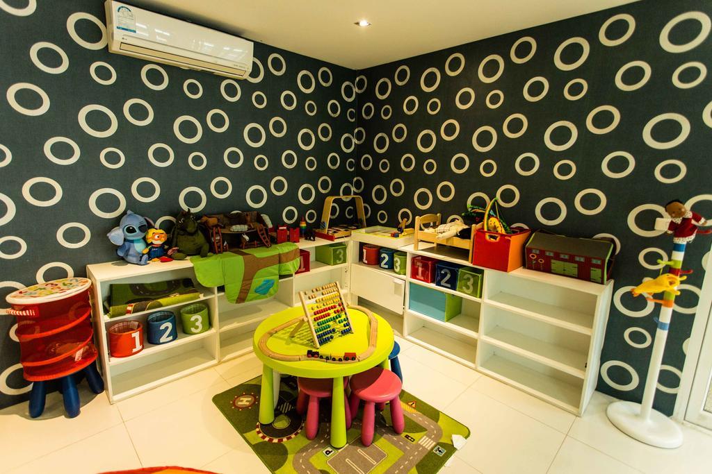 The Trees Club Resort Pantai Kamala Bagian luar foto
